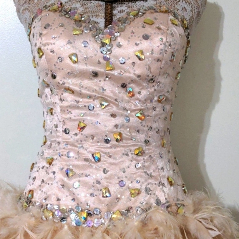 Mac Duggal beaded strapless feather mini dress - Picture 4 of 4